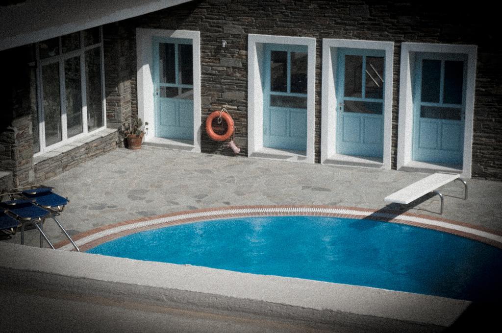 Aiolos Hotel Menites Экстерьер фото