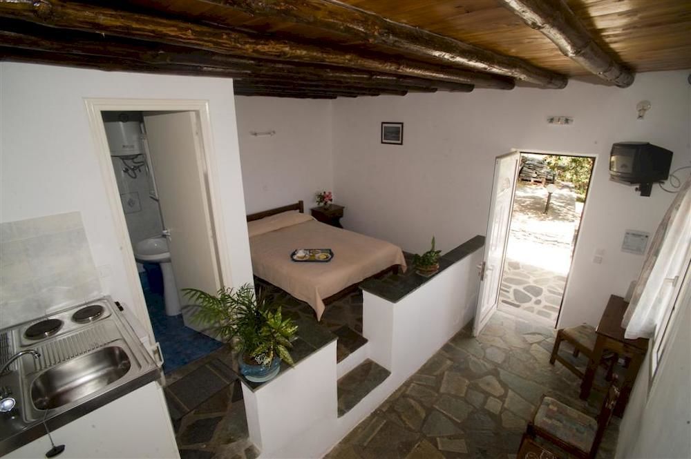 Aiolos Hotel Menites Экстерьер фото
