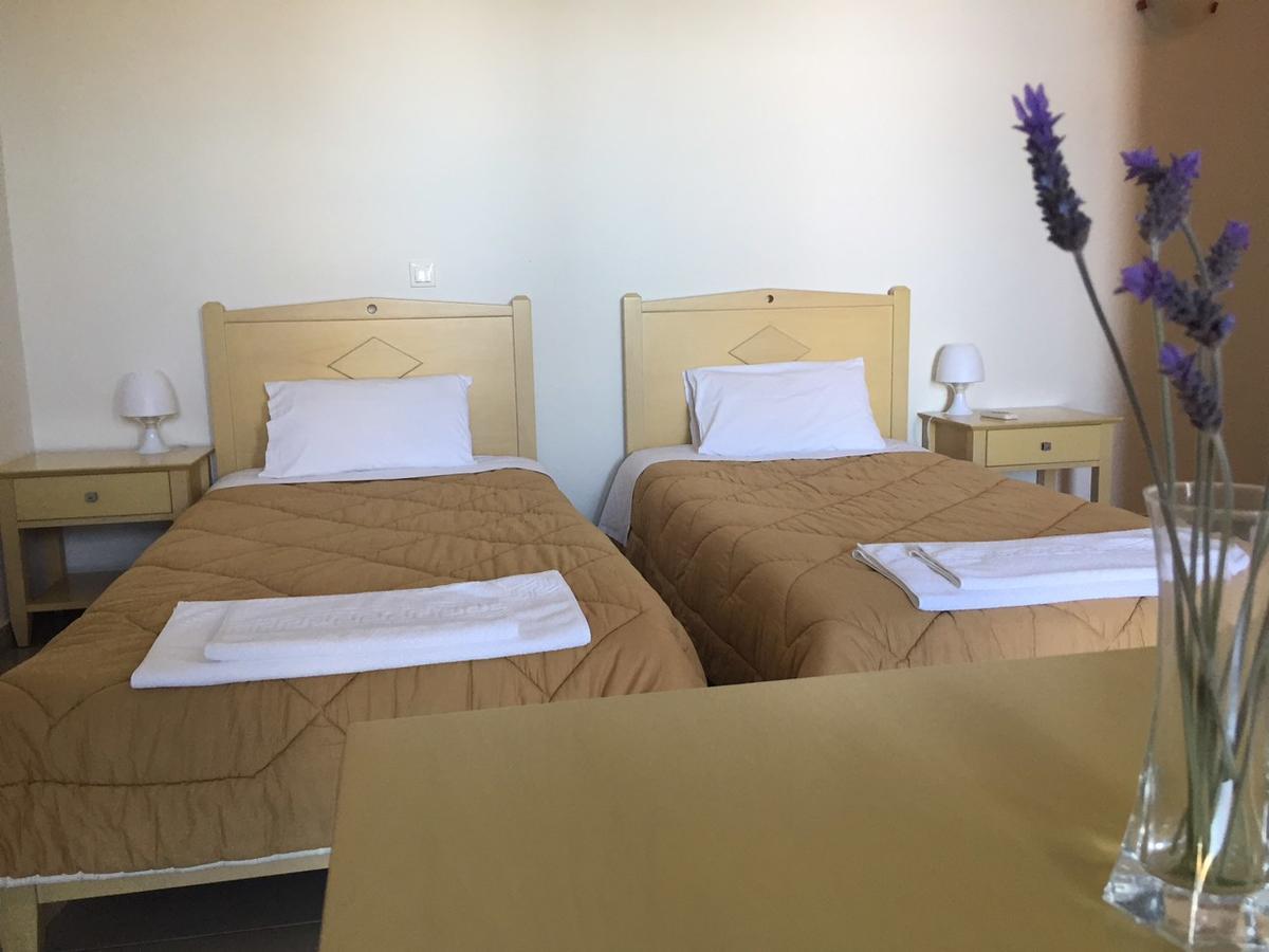 Aiolos Hotel Menites Экстерьер фото